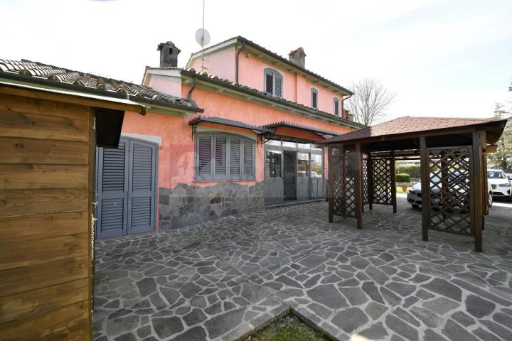 Villa in Vendita Siena