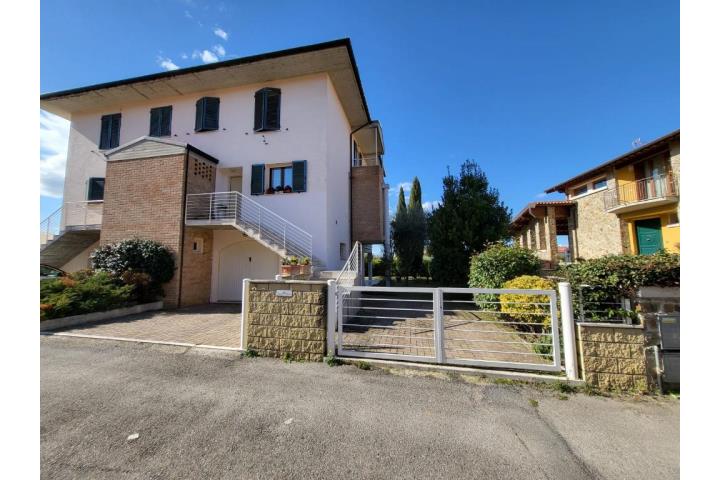 Villa in Vendita Rapolano Terme