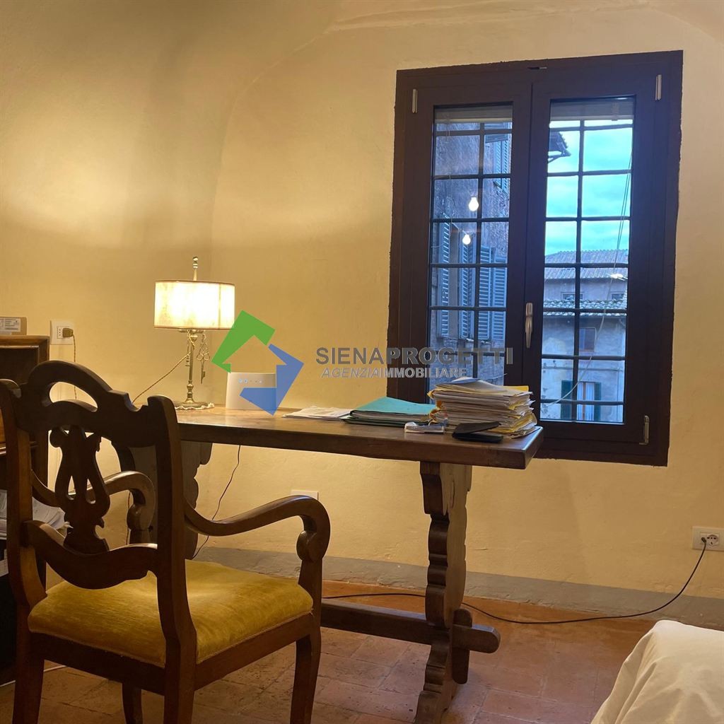 Appartamento ristrutturato nel centro storico della Città di Siena.