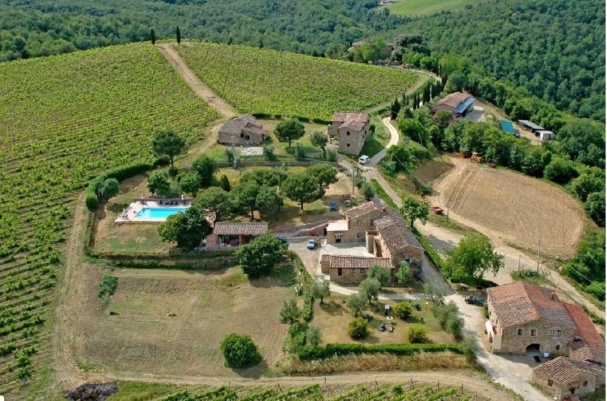 CHIANTI. Complesso immobiliare nel cuore del Chianti